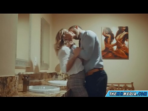 ❤️ Kun povekas blondi viettelee sinut julkisessa vessassa Kaunis porno at fi.com-fullporner.ru ﹏